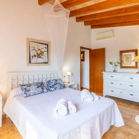 Baster, Beautiful Within Walking Distance *
